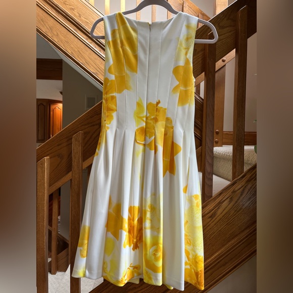 Calvin klein white/yellow dress size 4. - Picture 2 of 4
